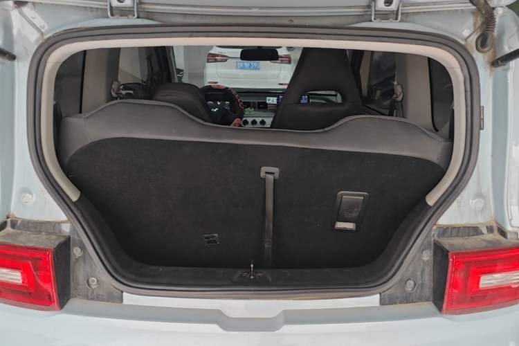 Used Wuling Hongguang MINIEV 2020 Freedom Version Lithium Iron Phosphate Trunk
