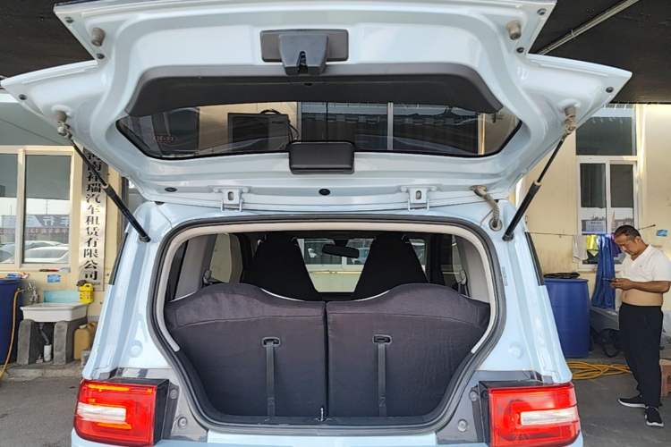 Used Wuling Hongguang MINIEV 2020 Enjoyment Model Lithium Iron Phosphate Trunk