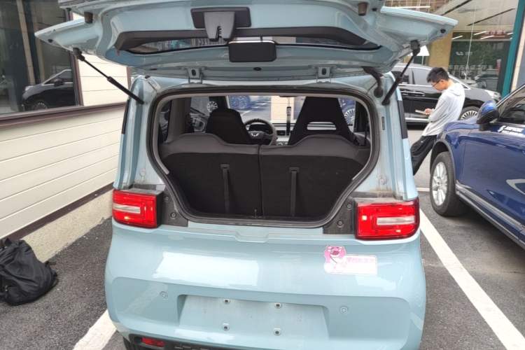 Used Wuling Hongguang MINIEV 2020 Freedom Version Lithium Iron Phosphate Trunk