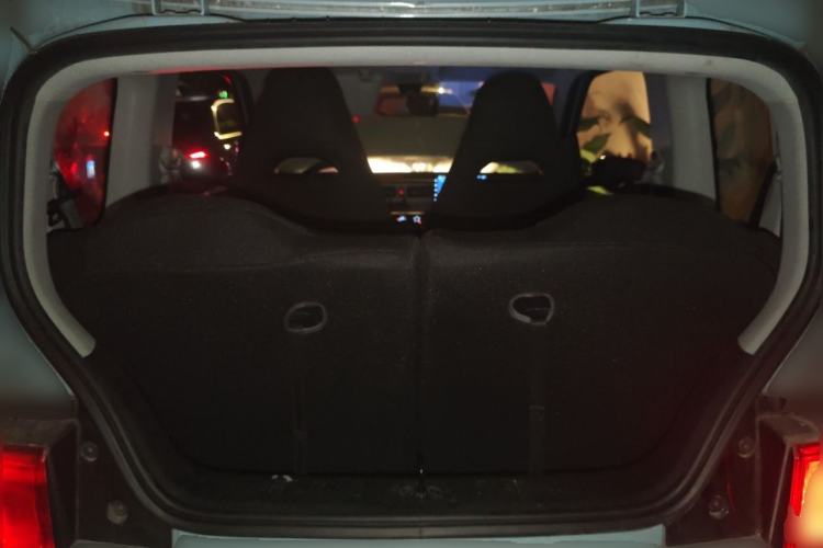 Used Wuling Hongguang MINIEV 2020 Zizai Version Lithium-NMC Trunk