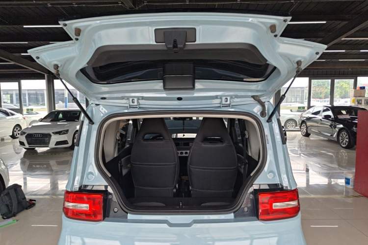 Used Wuling Hongguang MINIEV 2020 Enjoyment Model Lithium Iron Phosphate Trunk