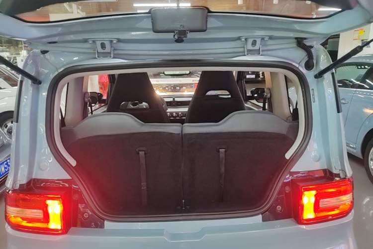 Used Wuling Hongguang MINIEV 2020 Enjoyment Model Lithium Iron Phosphate Trunk