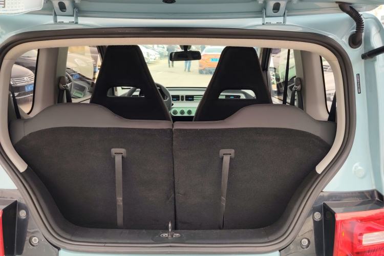 Used Wuling Hongguang MINIEV 2020 Zizai Version Lithium-NMC Trunk