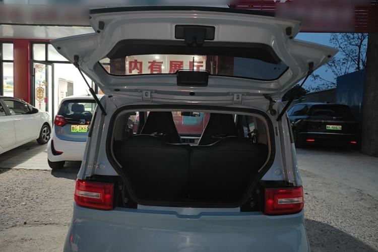 Used Wuling Hongguang MINIEV 2020 Zizai Version Lithium-NMC Trunk