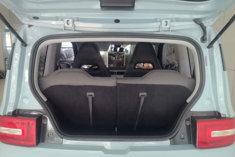 Used Wuling Hongguang MINIEV 2020 Lite Version Lithium Iron Phosphate Trunk