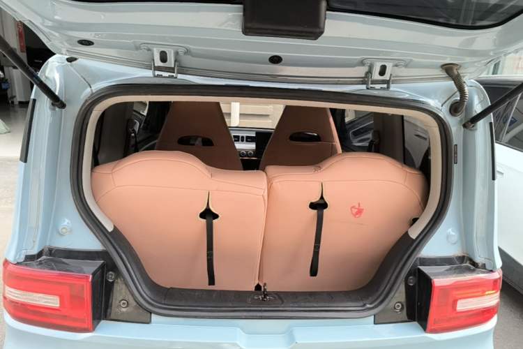 Used Wuling Hongguang MINIEV 2020 Freedom Version Lithium Iron Phosphate Trunk