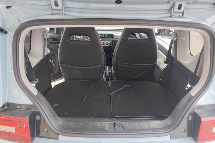 Used Wuling Hongguang MINIEV 2020 Enjoyment Model Lithium Iron Phosphate Trunk