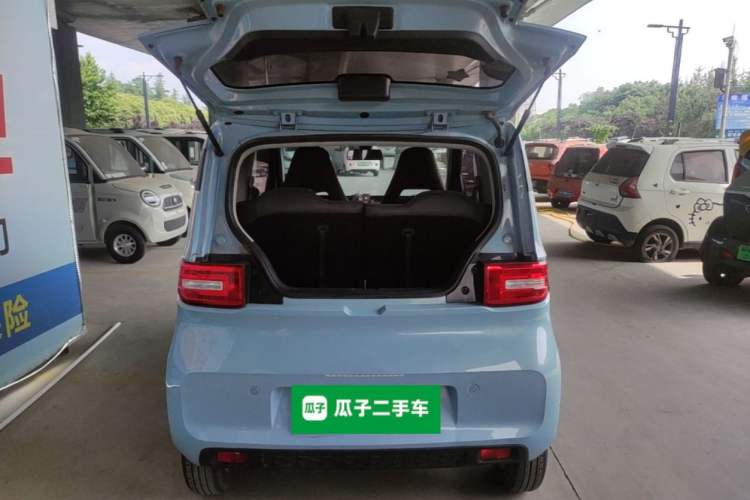 Used Wuling Hongguang MINIEV 2020 Zizai Version Lithium-NMC Trunk
