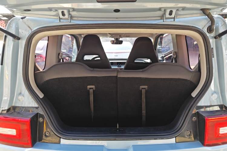 Used Wuling Hongguang MINIEV 2020 Lite Version Lithium Iron Phosphate Trunk
