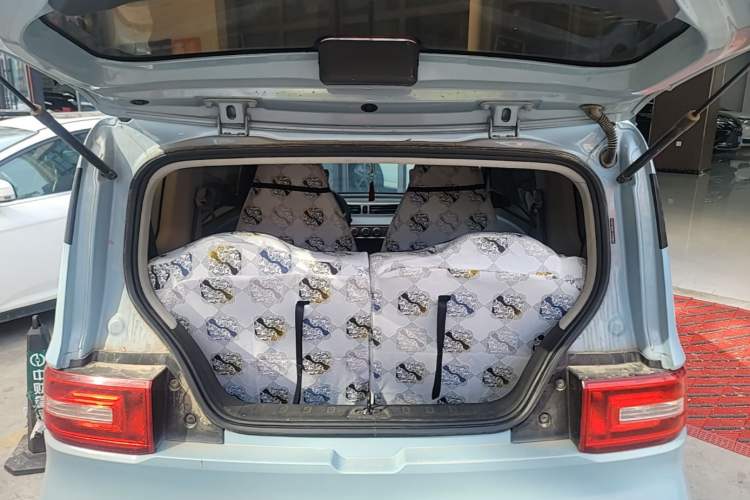 Used Wuling Hongguang MINIEV 2020 Enjoyment Model Lithium Iron Phosphate Trunk