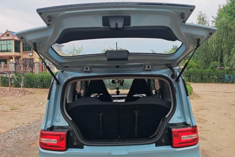 Used Wuling Hongguang MINIEV 2020 Enjoyment Model Lithium Iron Phosphate Trunk