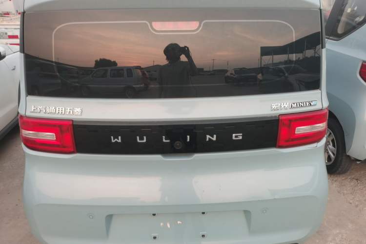 Used Wuling Hongguang MINIEV 2020 Easy Version Lithium-Ion Battery Trunk