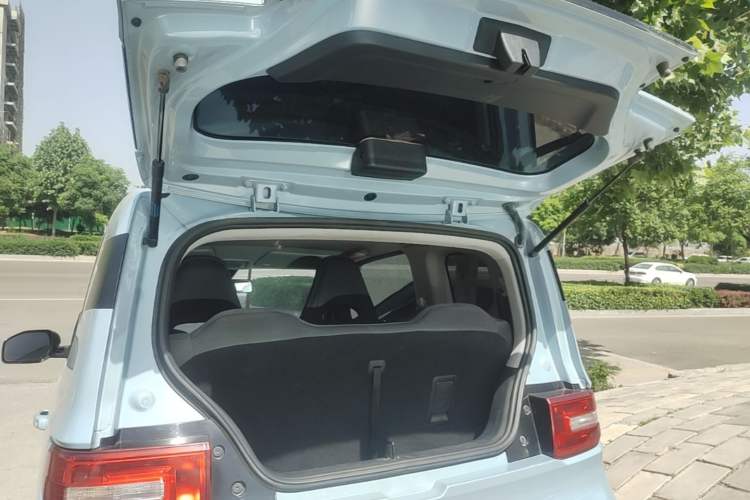 Used Wuling Hongguang MINIEV 2020 Enjoy Edition Lithium-Ion Battery Trunk