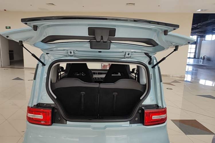 Used Wuling Hongguang MINIEV 2020 Freedom Version Lithium Iron Phosphate Trunk