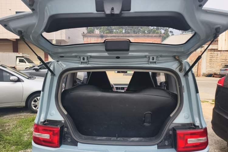 Used Wuling Hongguang MINIEV 2020 Freedom Version Lithium Iron Phosphate Trunk