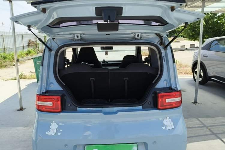 Used Wuling Hongguang MINIEV 2020 Zizai Version Lithium-NMC Trunk