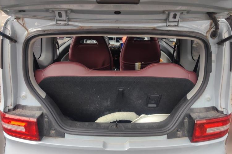 Used Wuling Hongguang MINIEV 2020 Zizai Version Lithium-NMC Trunk