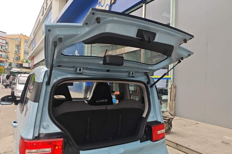 Used Wuling Hongguang MINIEV 2020 Freedom Version Lithium Iron Phosphate Trunk