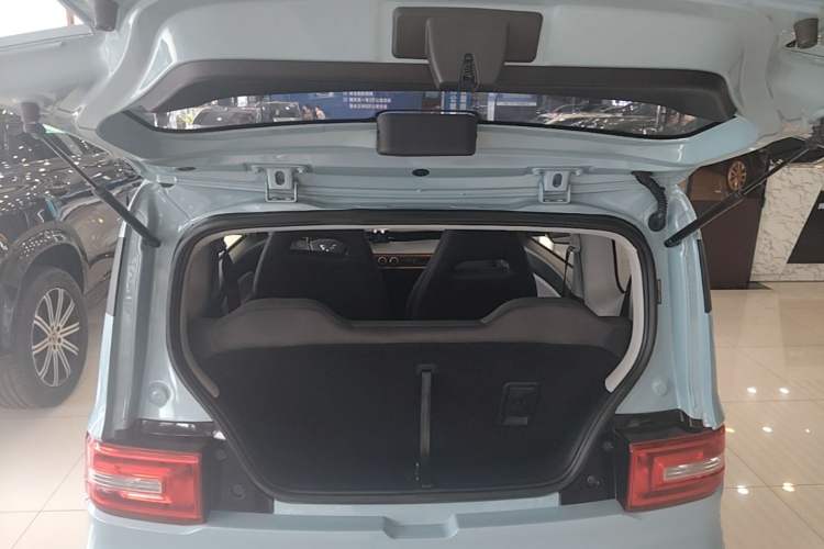 Used Wuling Hongguang MINIEV 2020 Freedom Version Lithium Iron Phosphate Trunk