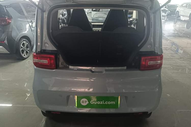 Used Wuling Hongguang MINIEV 2020 Zizai Version Lithium-NMC Trunk