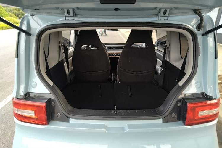 Used Wuling Hongguang MINIEV 2020 Enjoyment Model Lithium Iron Phosphate Trunk