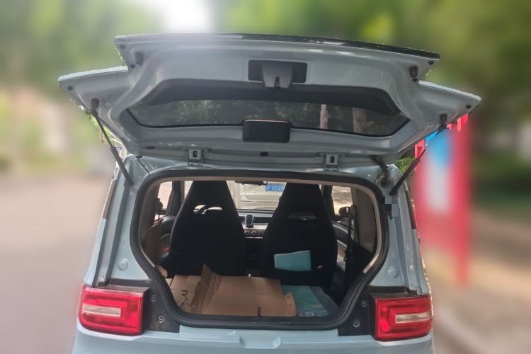 Used Wuling Hongguang MINIEV 2020 Zizai Version Lithium-NMC Trunk