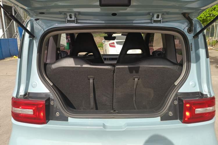 Used Wuling Hongguang MINIEV 2020 Freedom Version Lithium Iron Phosphate Trunk
