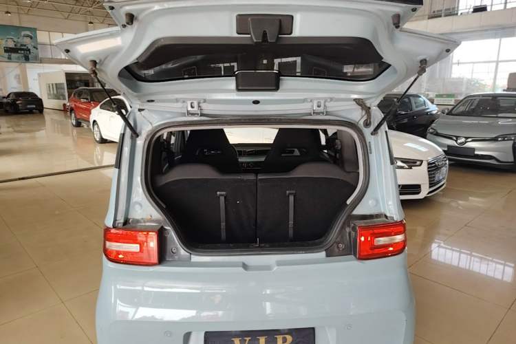 Used Wuling Hongguang MINIEV 2020 Freedom Version Lithium Iron Phosphate Trunk