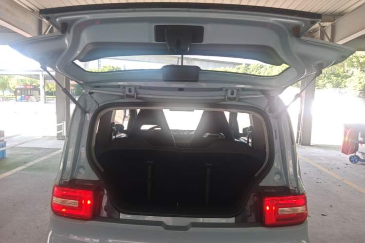 Used Wuling Hongguang MINIEV 2020 Enjoyment Model Lithium Iron Phosphate Trunk