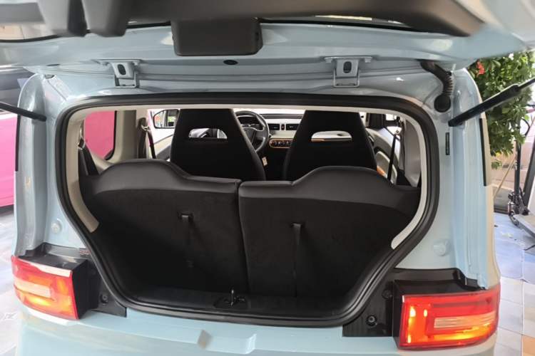 Used Wuling Hongguang MINIEV 2020 Freedom Version Lithium Iron Phosphate Trunk