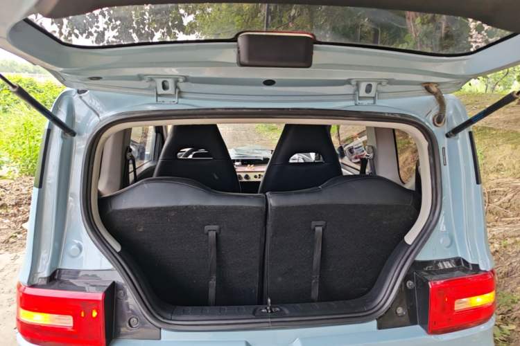 Used Wuling Hongguang MINIEV 2020 Enjoyment Model Lithium Iron Phosphate Trunk