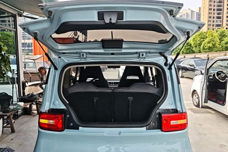 Used Wuling Hongguang MINIEV 2020 Freedom Version Lithium Iron Phosphate Trunk