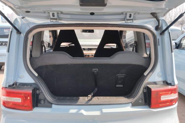 Used Wuling Hongguang MINIEV 2020 Easy Version Lithium-Ion Battery Trunk