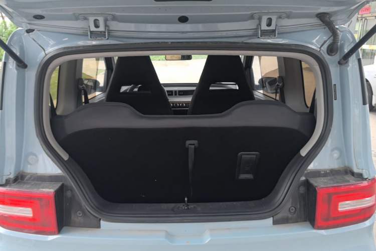 Used Wuling Hongguang MINIEV 2020 Easy Version Lithium-Ion Battery Trunk