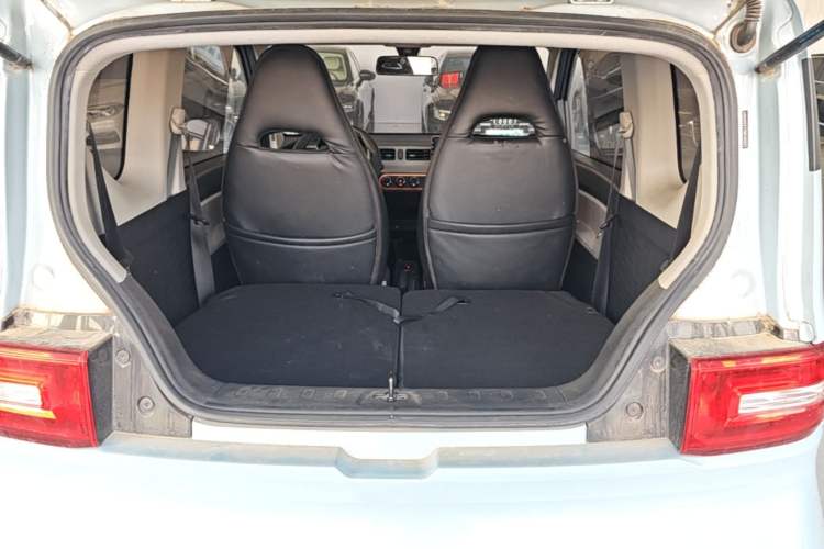 Used Wuling Hongguang MINIEV 2020 Lite Version Lithium Iron Phosphate Trunk