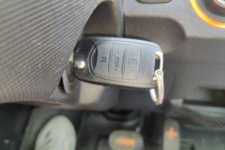 Used Wuling Hongguang MINIEV 2020 Freedom Version Lithium Iron Phosphate Vehicle Key