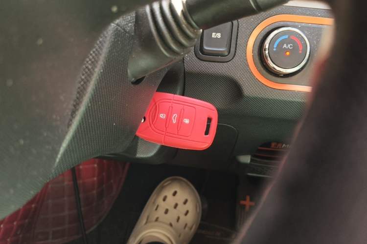 Used Wuling Hongguang MINIEV 2020 Freedom Version Lithium Iron Phosphate Vehicle Key