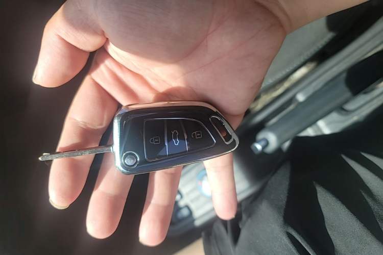 Used Wuling Hongguang MINIEV 2020 Freedom Version Lithium Iron Phosphate Vehicle Key