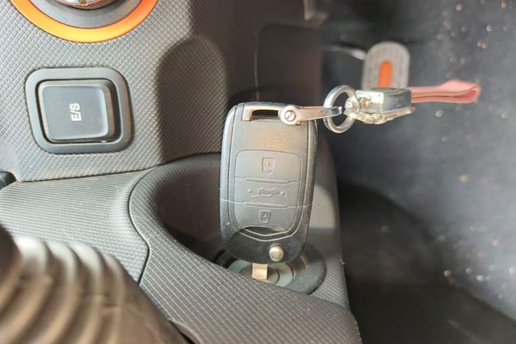 Used Wuling Hongguang MINIEV 2020 Freedom Version Lithium Iron Phosphate Vehicle Key
