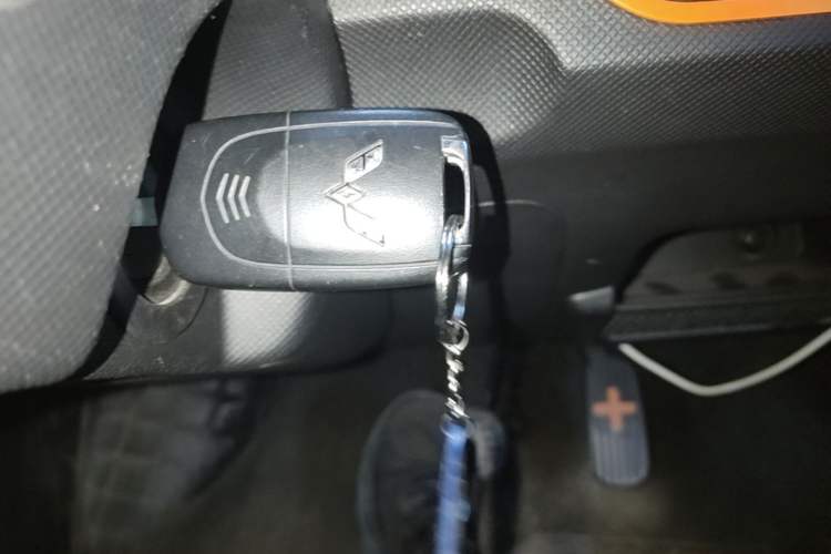 Used Wuling Hongguang MINIEV 2020 Freedom Version Lithium Iron Phosphate Vehicle Key
