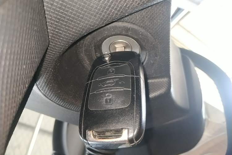Used Wuling Hongguang MINIEV 2020 Freedom Version Lithium Iron Phosphate Vehicle Key