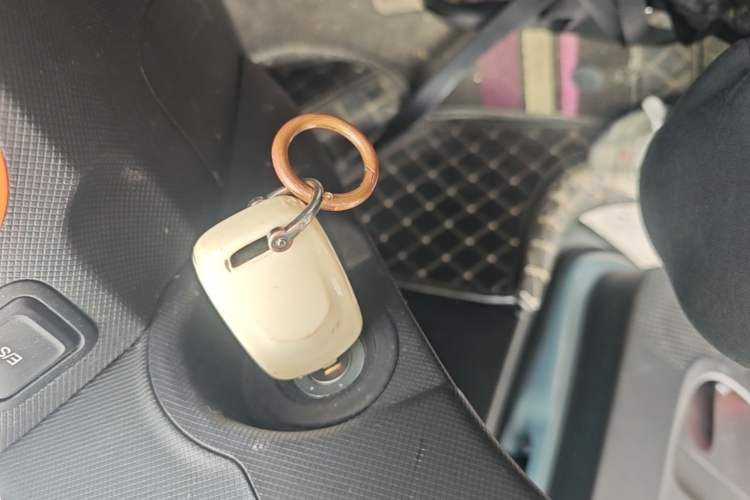 Used Wuling Hongguang MINIEV 2020 Enjoyment Model Lithium Iron Phosphate Vehicle Key