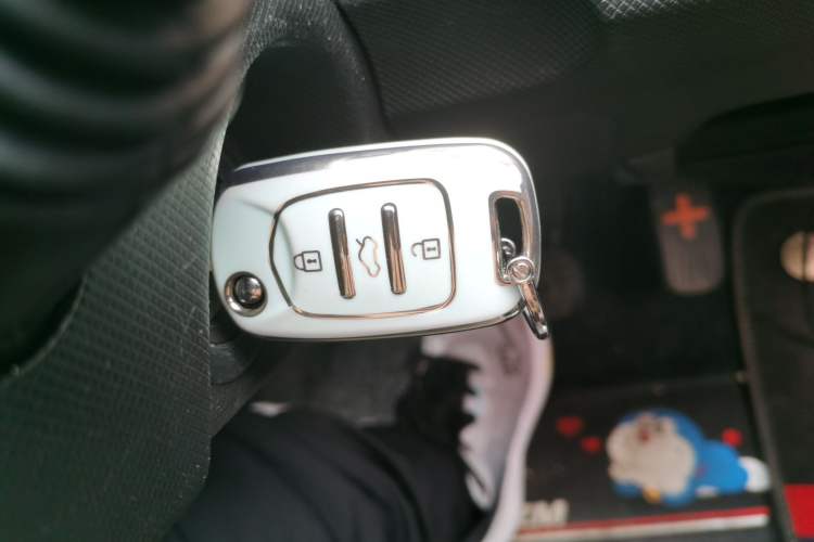 Used Wuling Hongguang MINIEV 2020 Freedom Version Lithium Iron Phosphate Vehicle Key