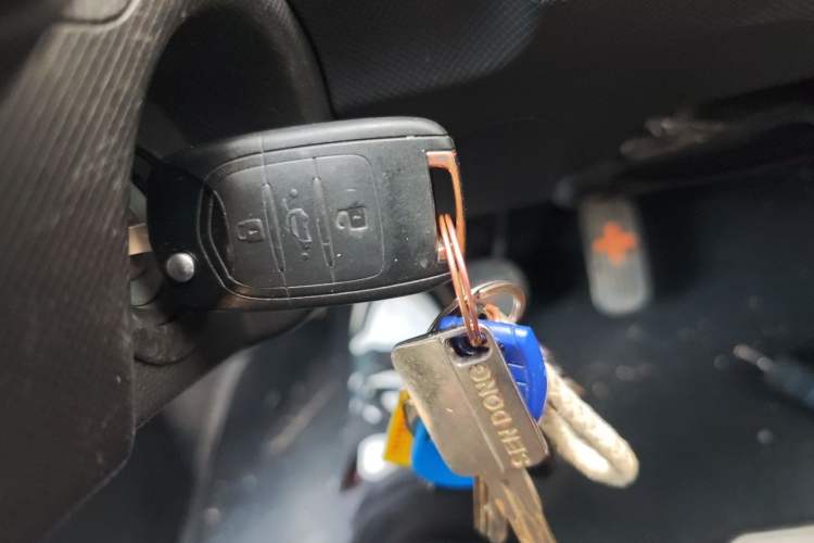 Used Wuling Hongguang MINIEV 2020 Enjoyment Model Lithium Iron Phosphate Vehicle Key