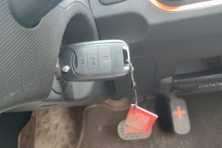 Used Wuling Hongguang MINIEV 2020 Freedom Version Lithium Iron Phosphate Vehicle Key