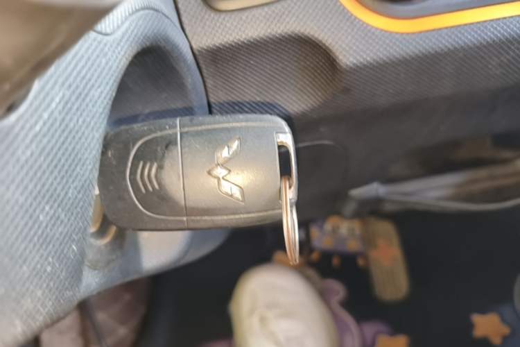Used Wuling Hongguang MINIEV 2020 Freedom Version Lithium Iron Phosphate Vehicle Key