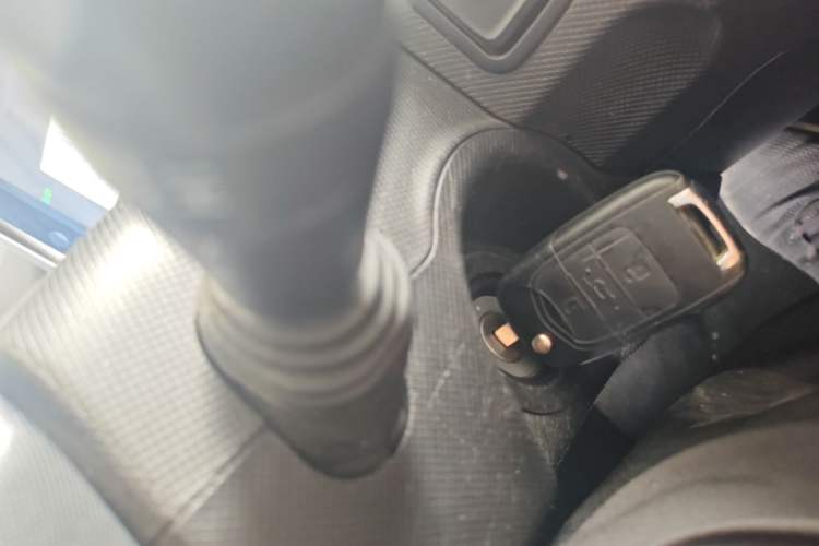 Used Wuling Hongguang MINIEV 2020 Easy Version Lithium-Ion Battery Vehicle Key