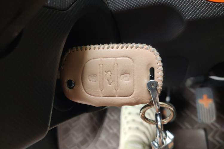Used Wuling Hongguang MINIEV 2020 Freedom Version Lithium Iron Phosphate Vehicle Key