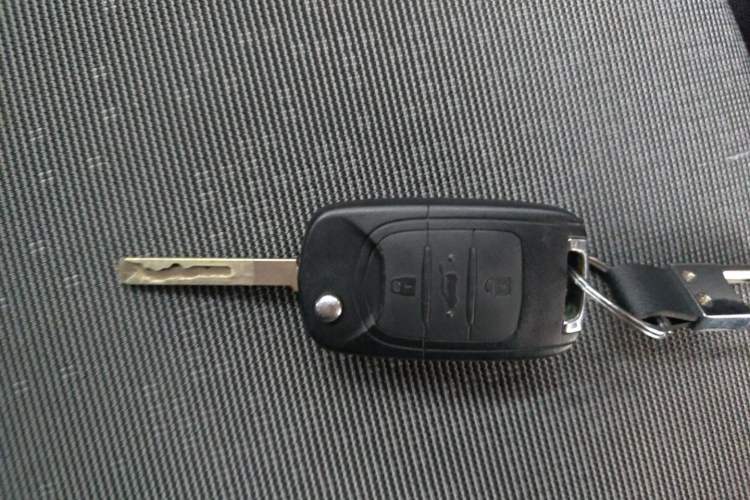 Used Wuling Hongguang MINIEV 2020 Enjoyment Model Lithium Iron Phosphate Vehicle Key
