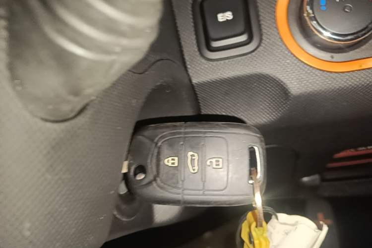 Used Wuling Hongguang MINIEV 2020 Freedom Version Lithium Iron Phosphate Vehicle Key